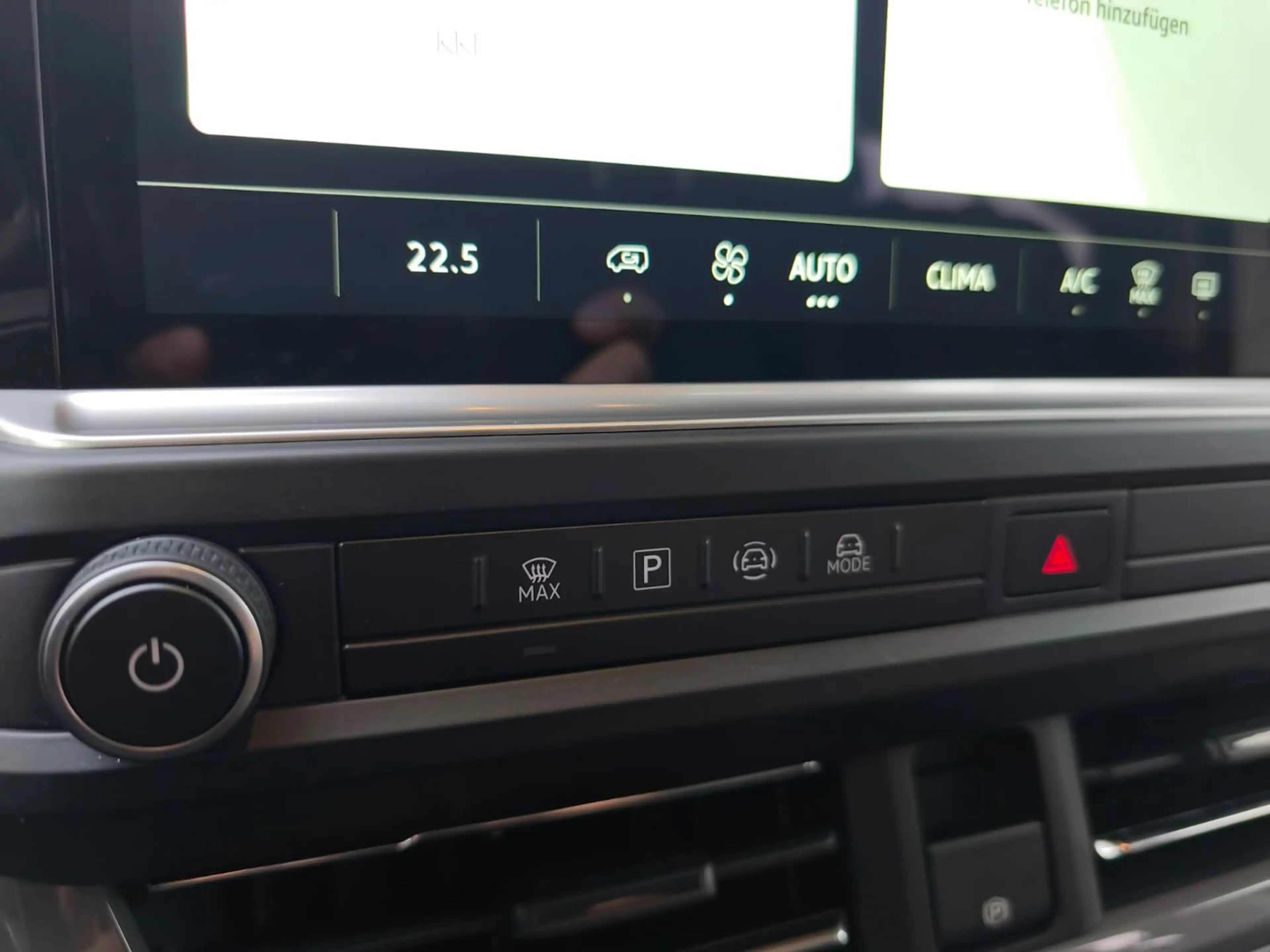 Volkswagen T7 Caravelle VW T7 Caravelle Life LR TDI 4MOTION — photo 12