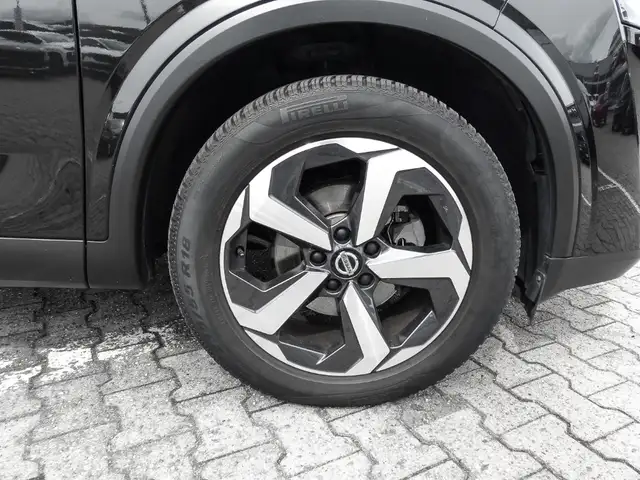 Nissan Qashqai view 3