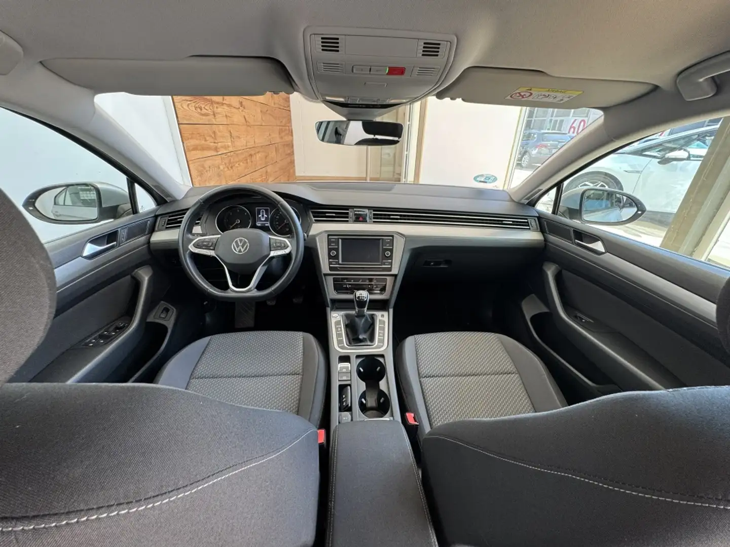 Volkswagen Passat 2.0TDI EVO Business 110kW Gris - 2