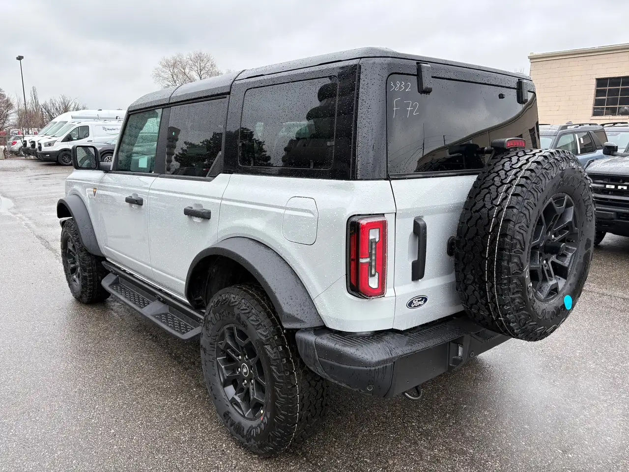 Ford Bronco снимка Ford Bronco