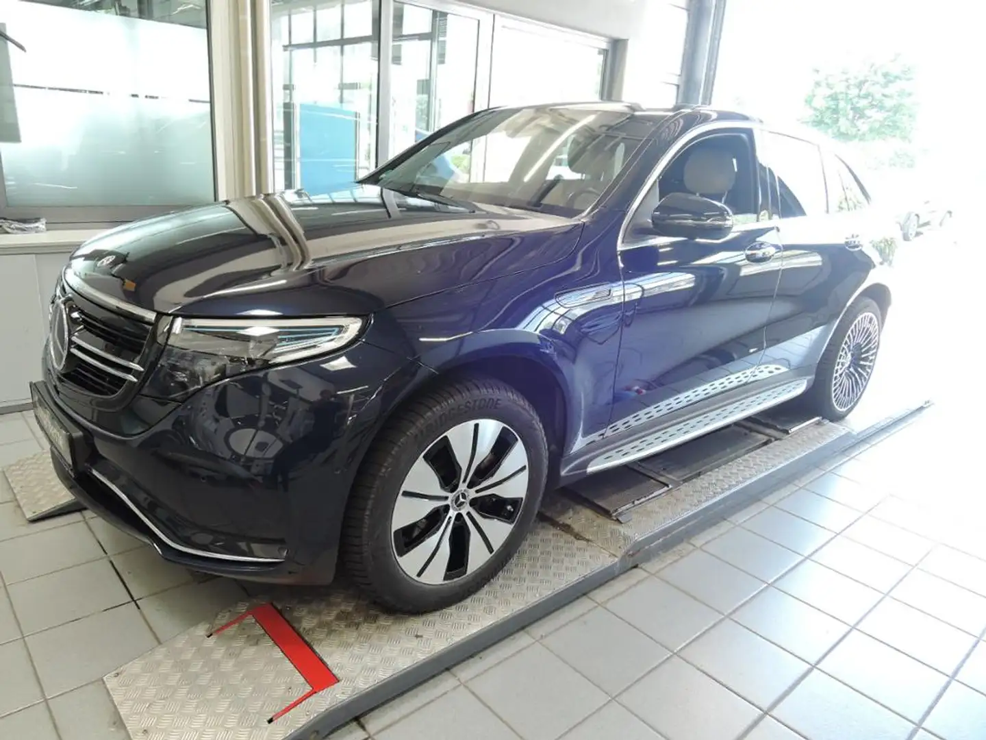 Mercedes-Benz EQC 400 4M AMG Line AMG/21"/Multibeam/360°K/AHK Blu/Azzurro - 1