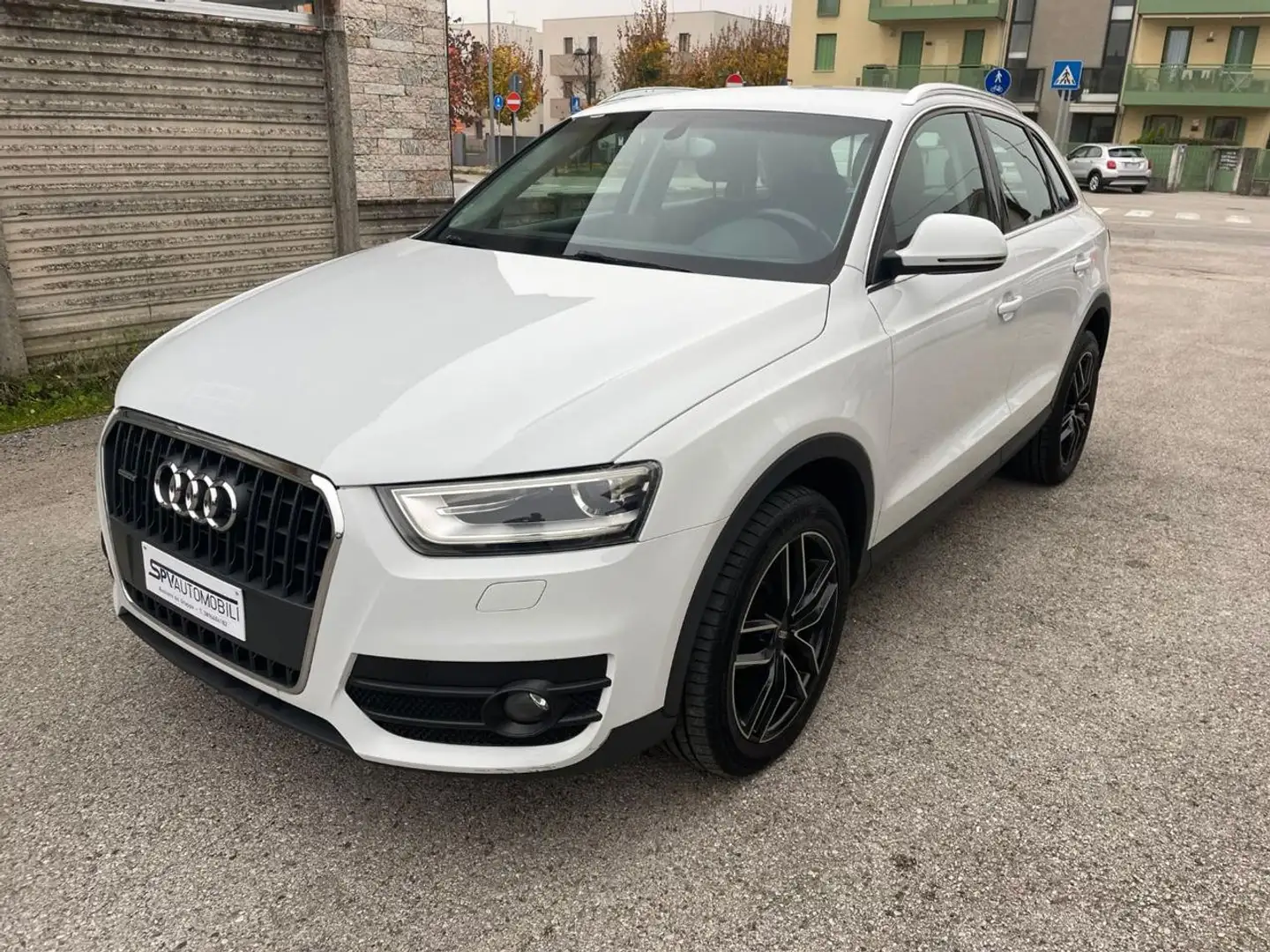 Audi Q3 2.0 TDI 140 CV QUATTRO MANUALE Weiß - 1