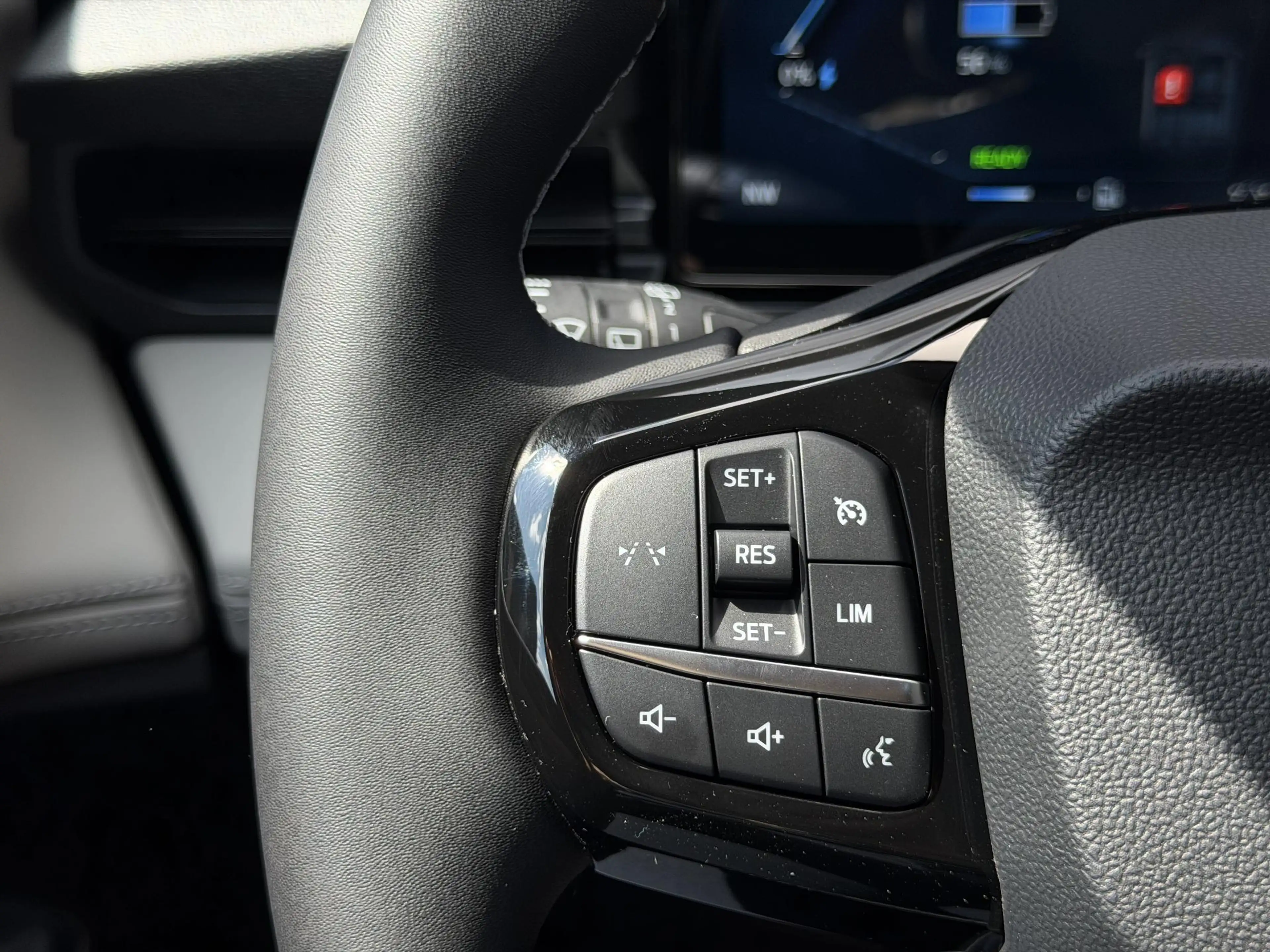 Ford Puma Gen-E Select 47 kWh — photo 20