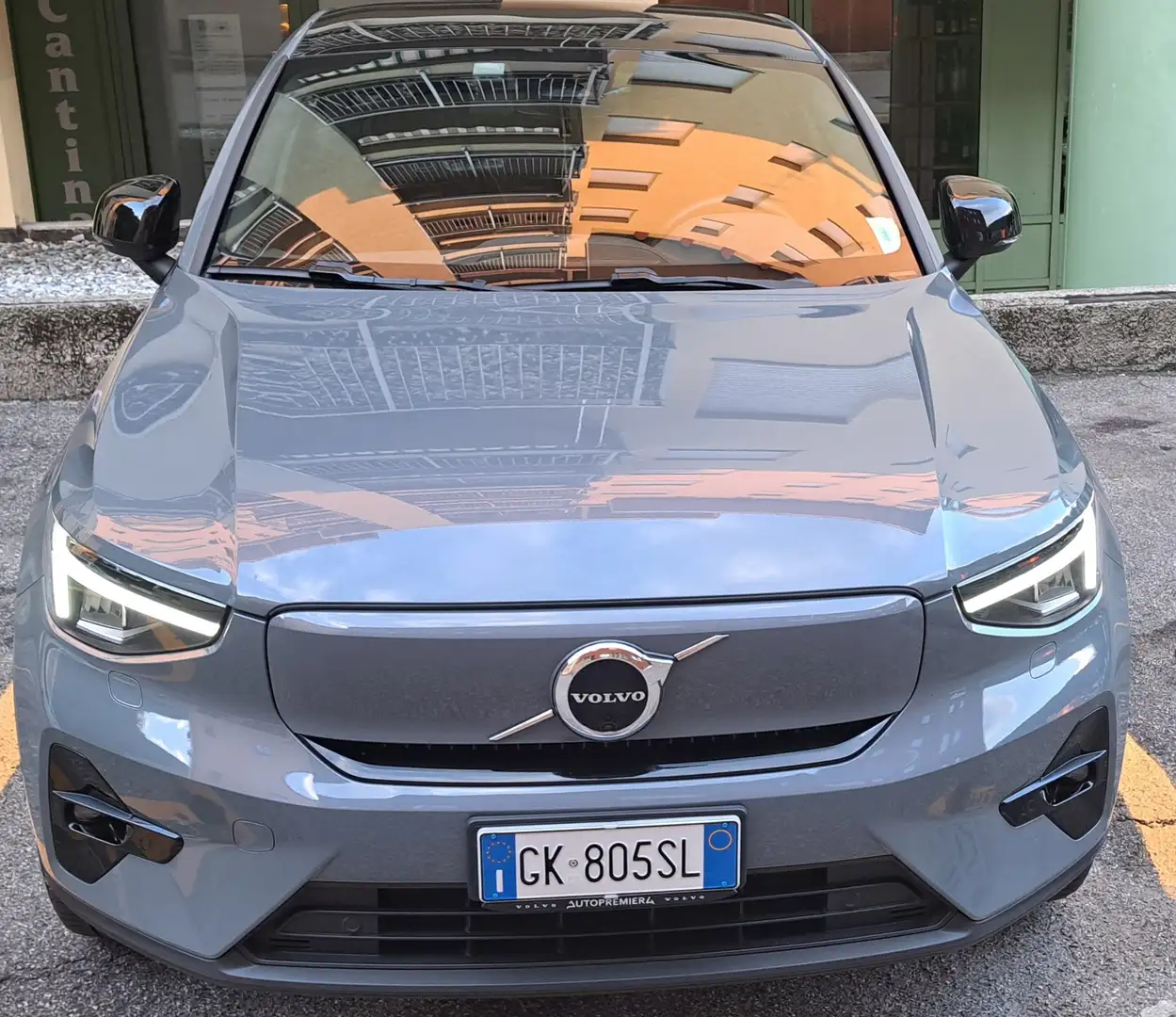 Volvo C40 C40 Twin Motor Ultimate AWD Recharge Grigio - 2