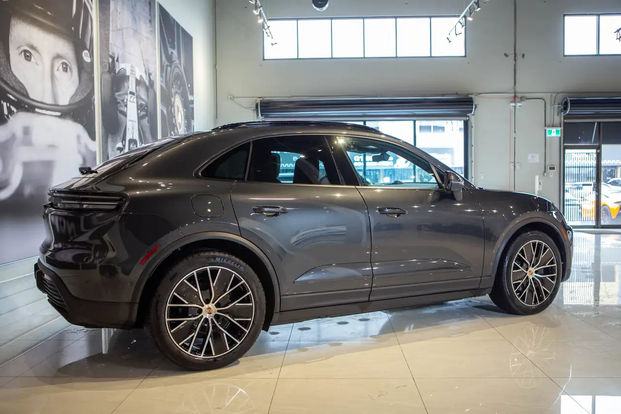 Porsche Macan снимка Porsche Macan