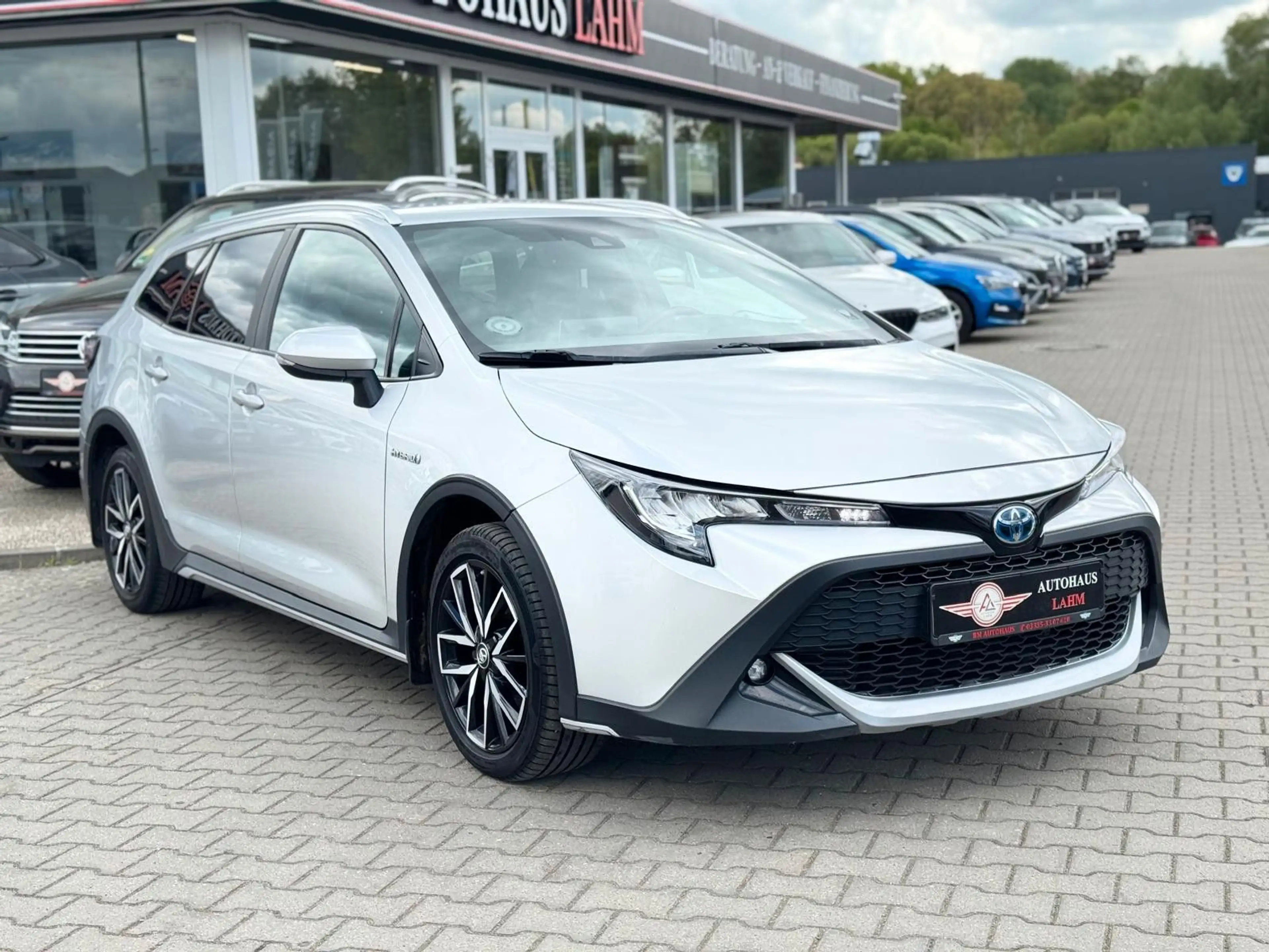 Toyota Corolla Touring Sports Hybrid"Trek"AHK*KEYLESS* — photo 3
