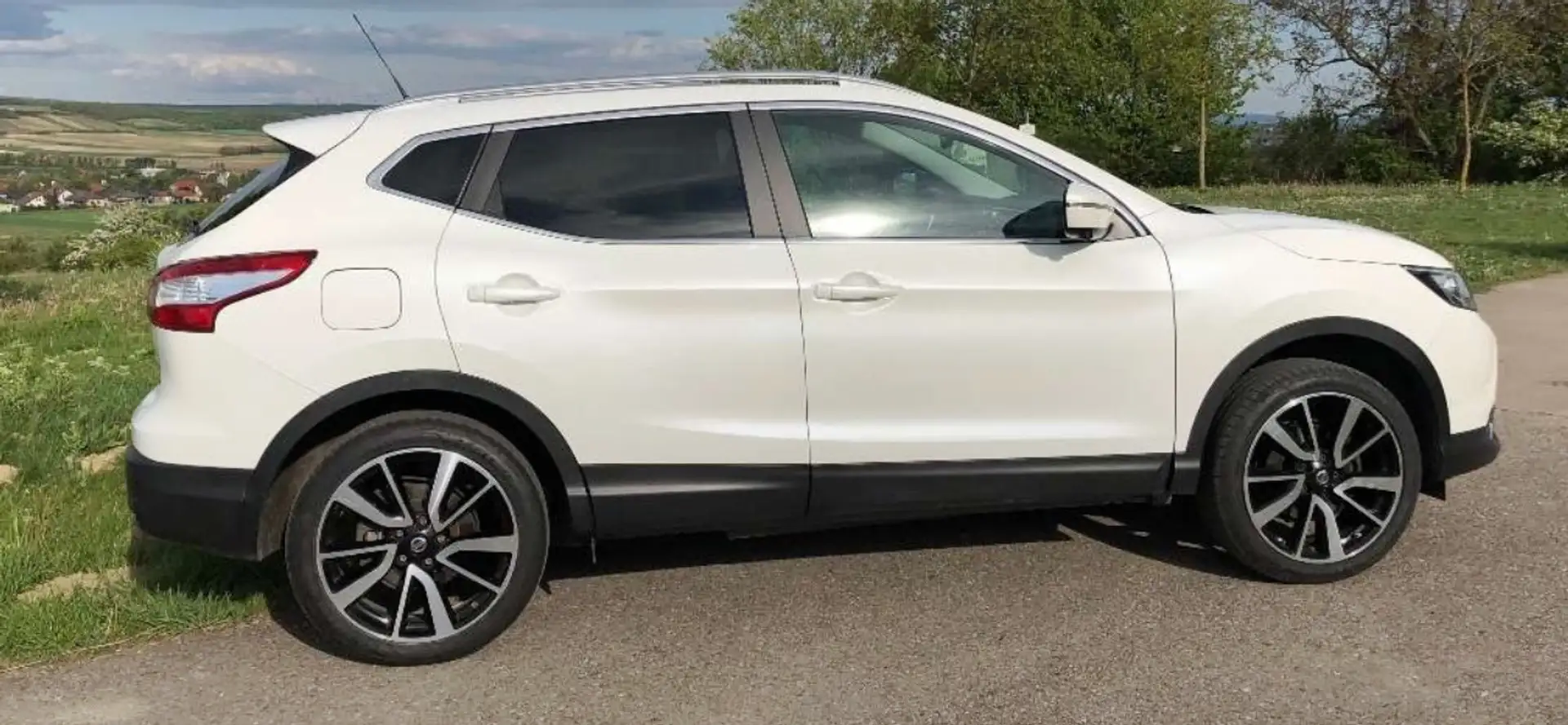 Nissan Qashqai 1.5 dci Tekna 110cv E6 - 1