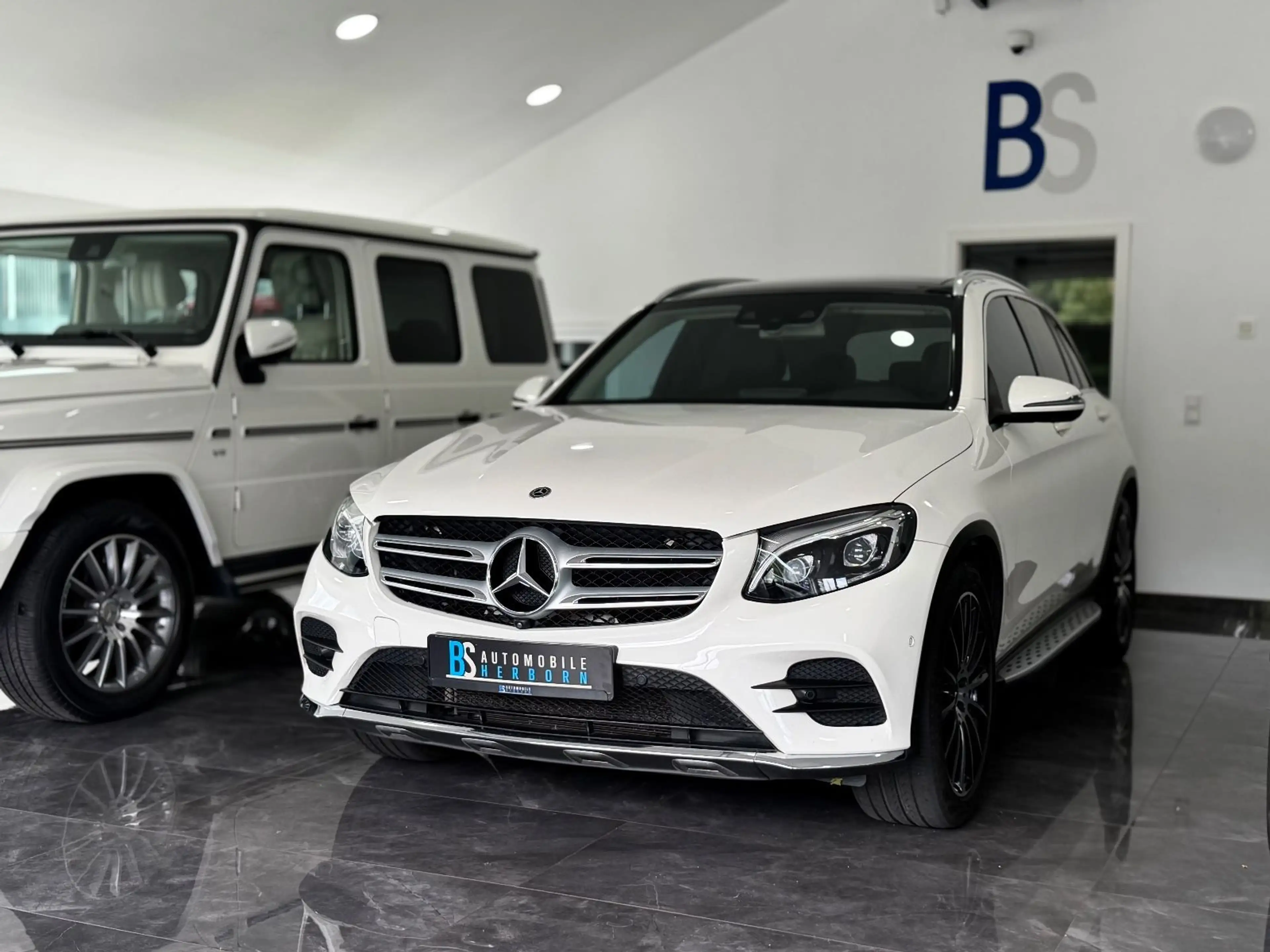 Mercedes-Benz GLC 350 d 4Matic/AMG-Line/360°/Pano/AHK/Ambiente — photo 2
