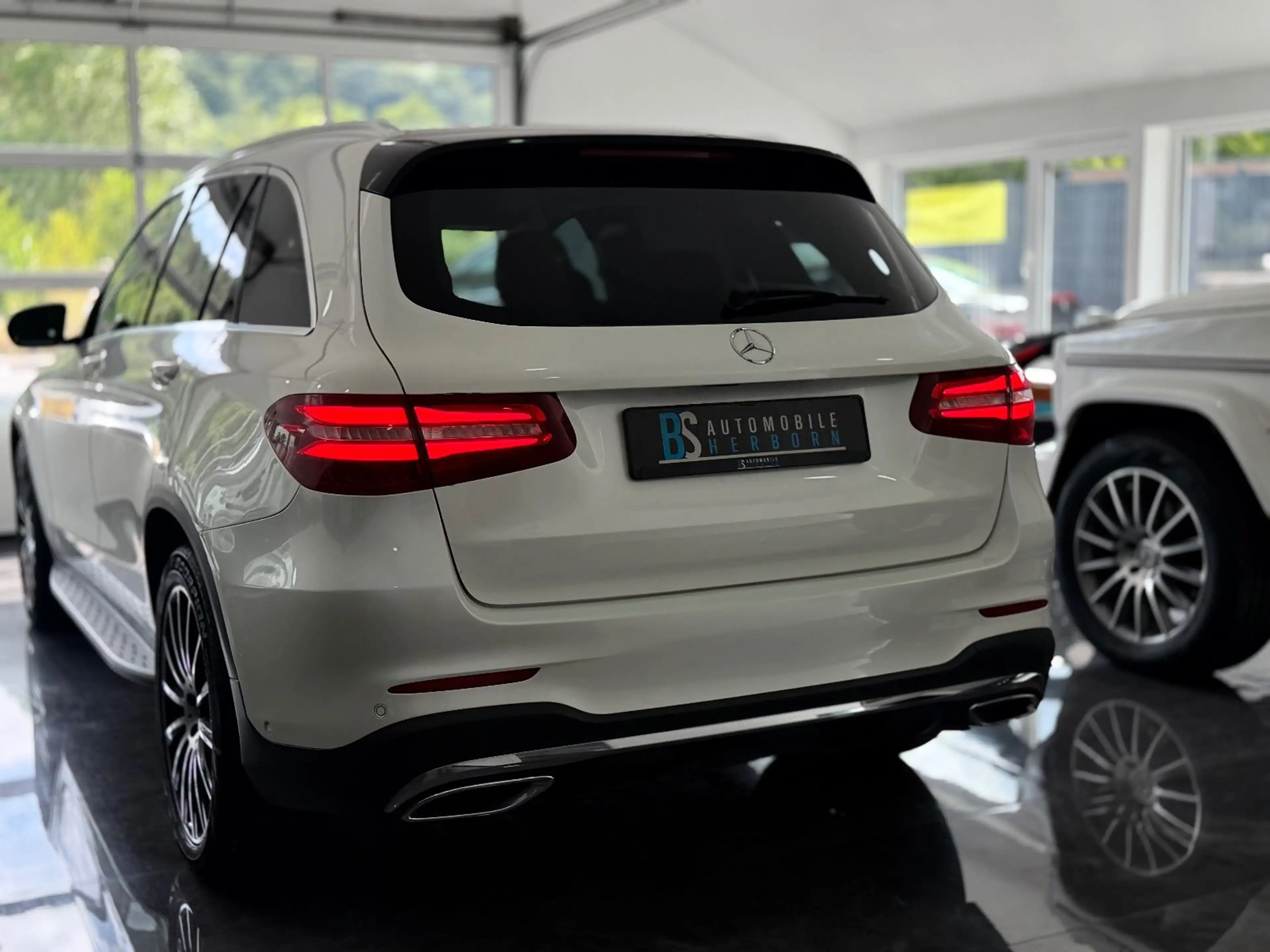 Mercedes-Benz GLC 350 d 4Matic/AMG-Line/360°/Pano/AHK/Ambiente — photo 6