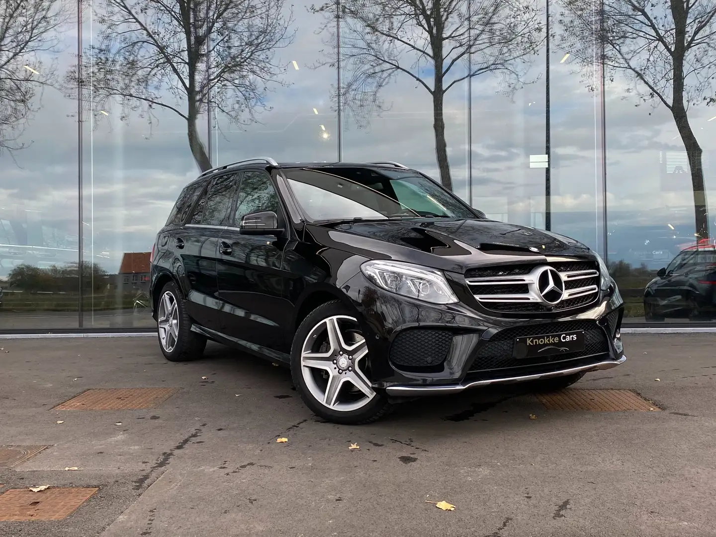 Mercedes-Benz GLE 250 AMG Line,ALS NIEUW,Leder,Elekt zetels,Camera,Gps - 1