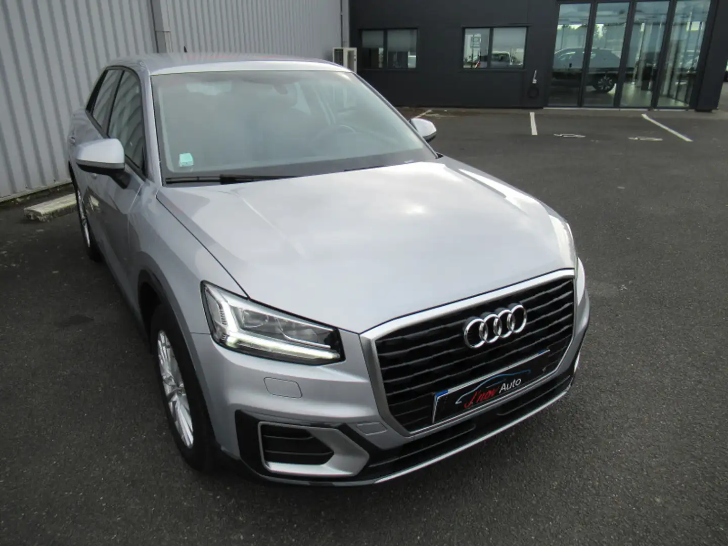 Audi Q2 35 TFSI 150CH COD BUSINESS LINE S TRONIC 7 EURO6DT Gris - 2