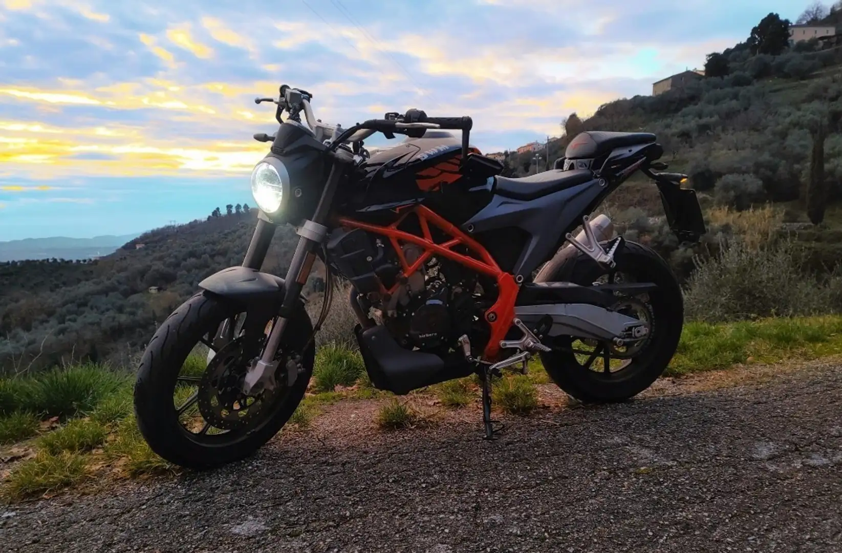 SWM Varez 125 2020 Nero - 1