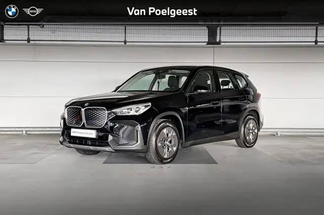 BMW iX1 xDrive30 67 kWh