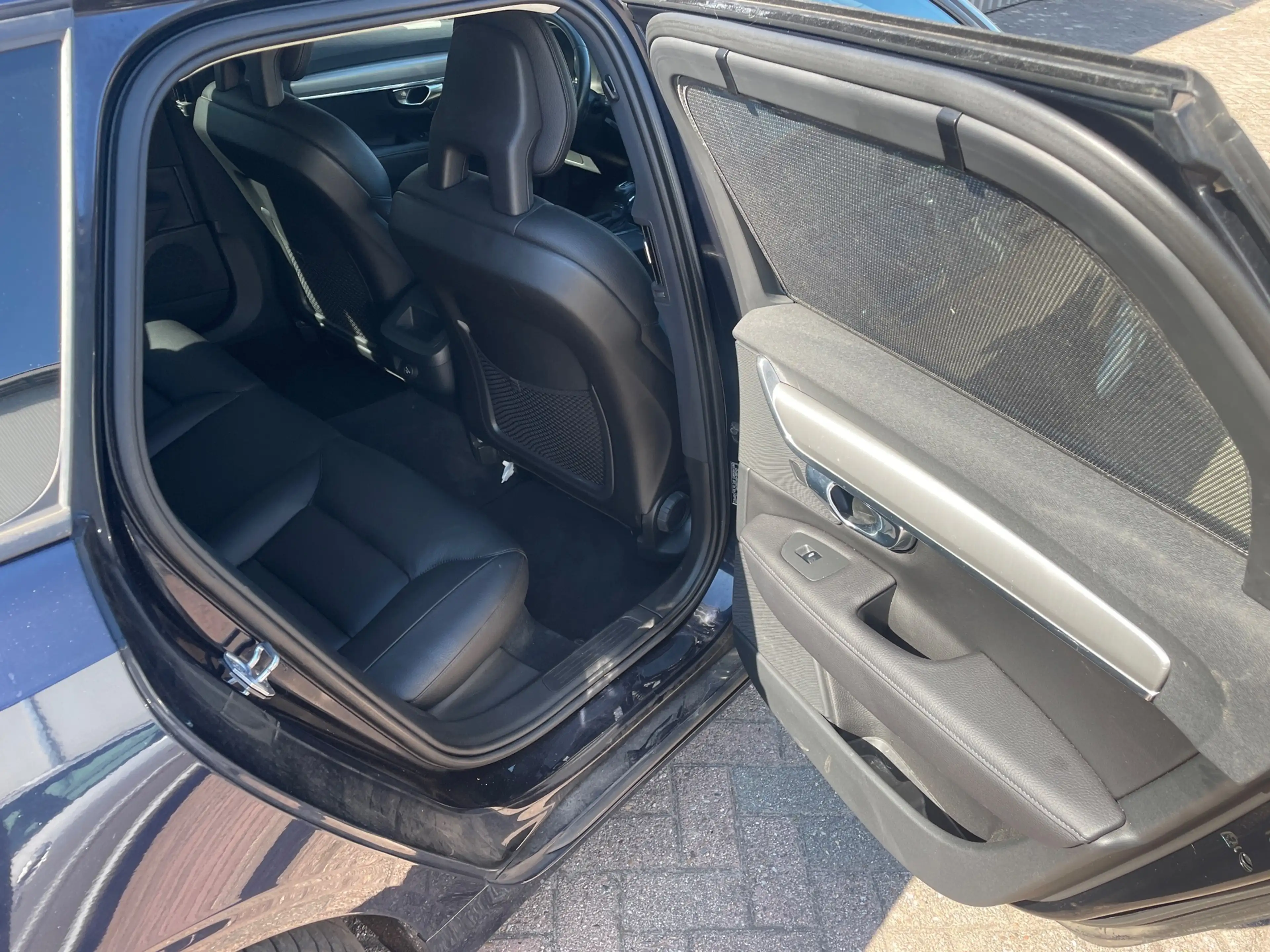 Volvo V90 2.0 D4 Kinetic — photo 4