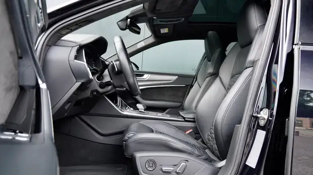Audi RS6 view 15