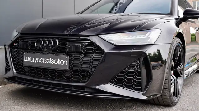 Audi RS6 view 10