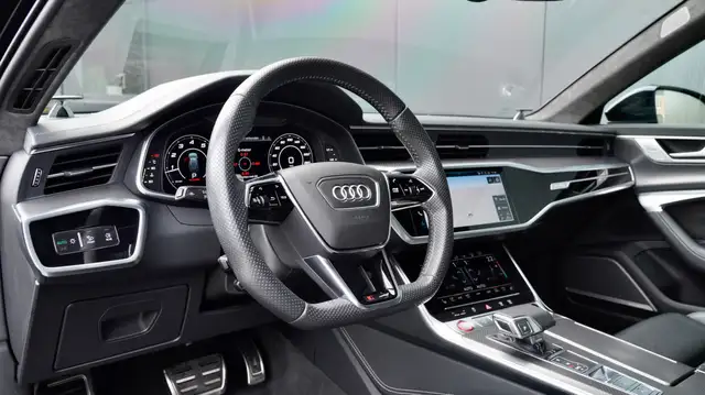 Audi RS6 view 14