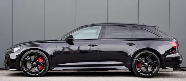 Audi RS6 view 8