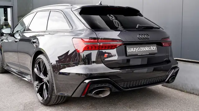 Audi RS6 view 12