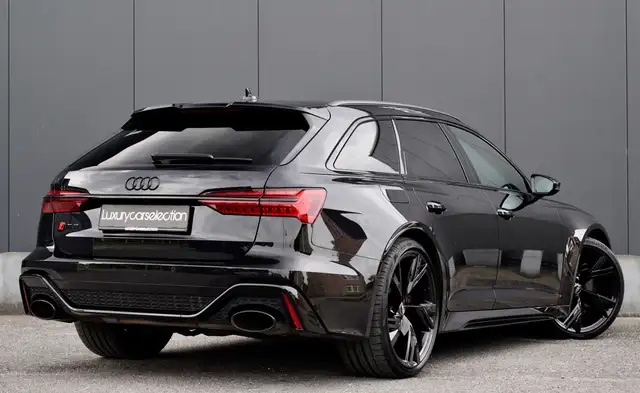 Audi RS6 view 5