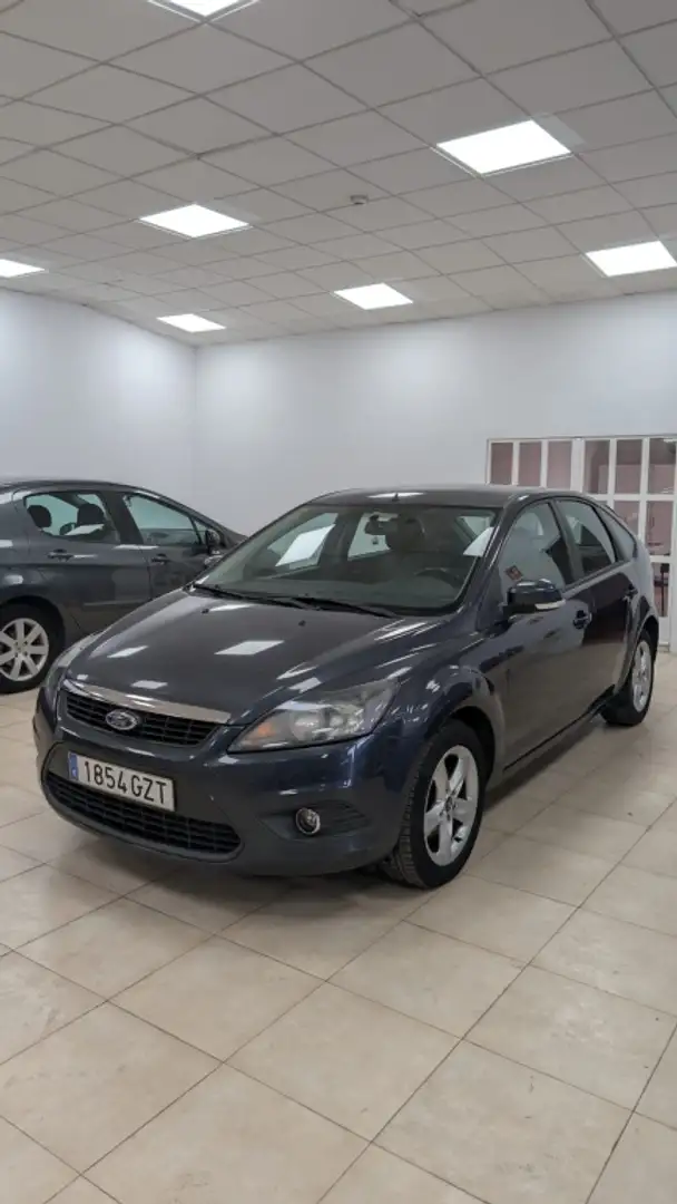 Ford Focus 1.6TDCi Trend 109 Gris - 1