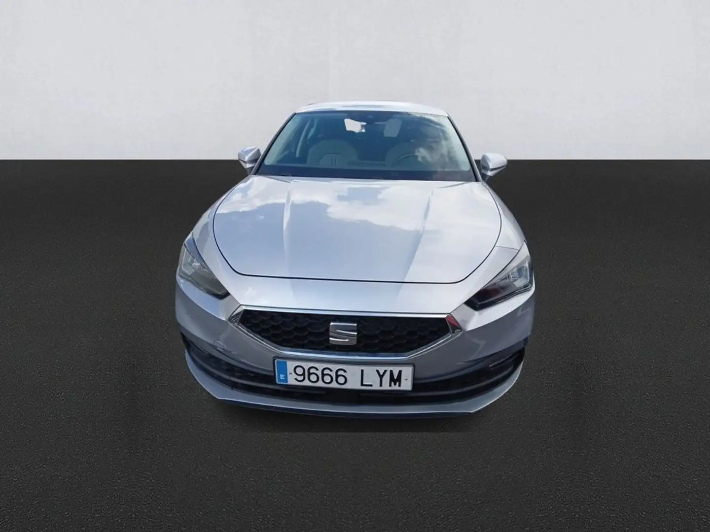 SEAT Leon 1.5 TSI S&S Style 130 Gris - 2