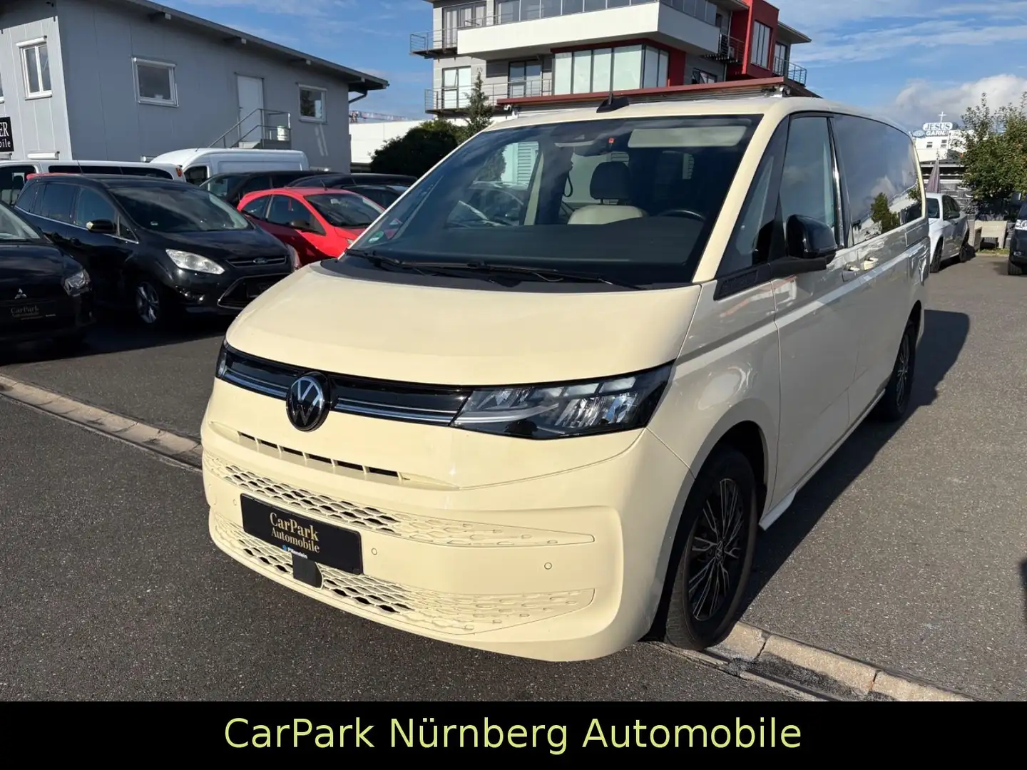 Volkswagen T7 Multivan Lang netto 28.234 € Beige - 1