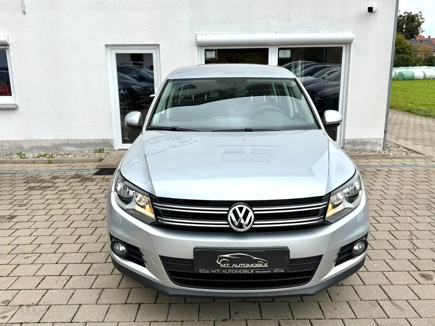 Volkswagen Tiguan Trend & Fun*AHK*SHZ*NAVI*PDC*KLIMAAUTO* Argent - 2