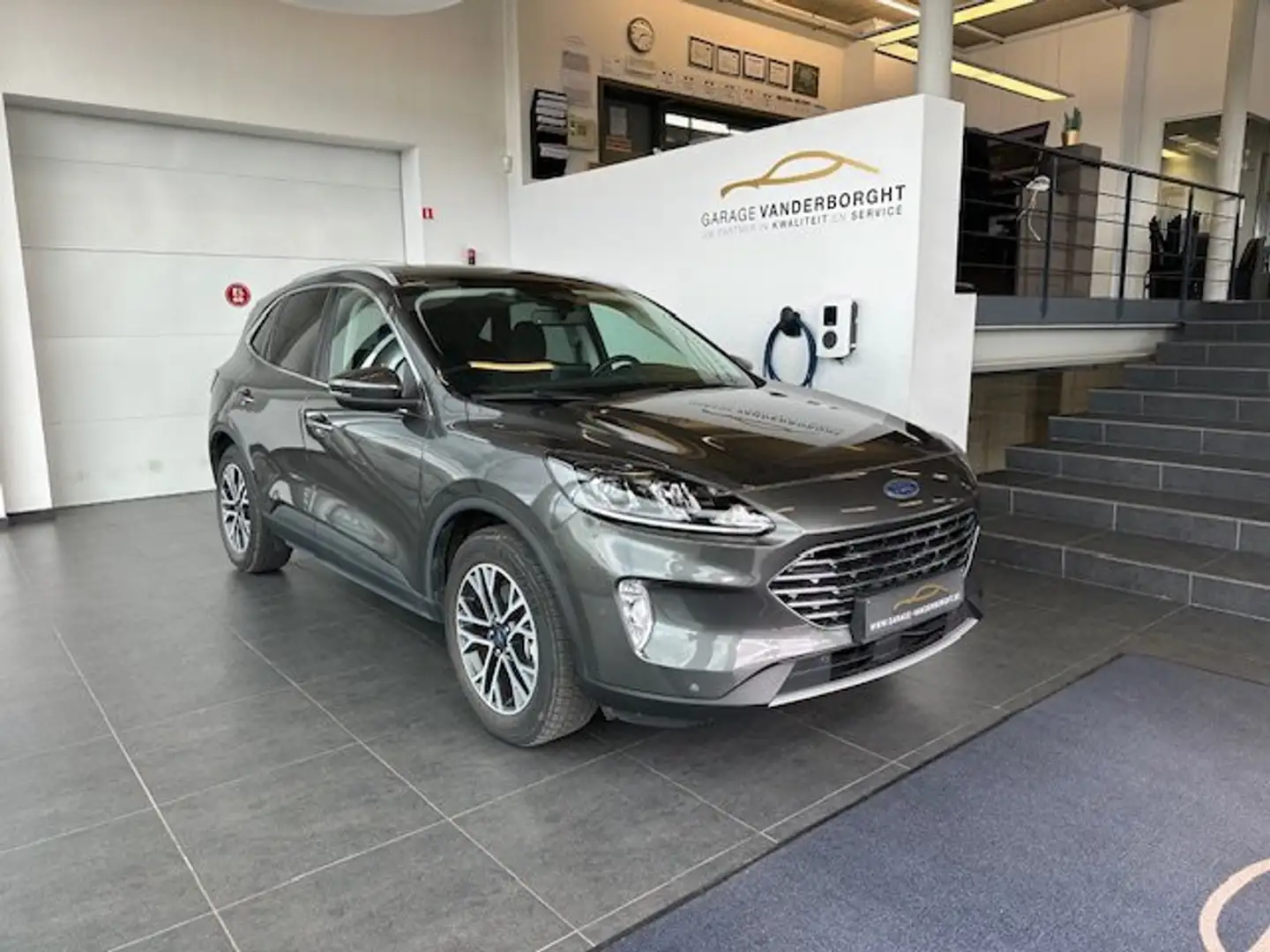 Ford Kuga TITANIUM PLUG-IN HYBRID AUTOMAAT PANO DAK - 1