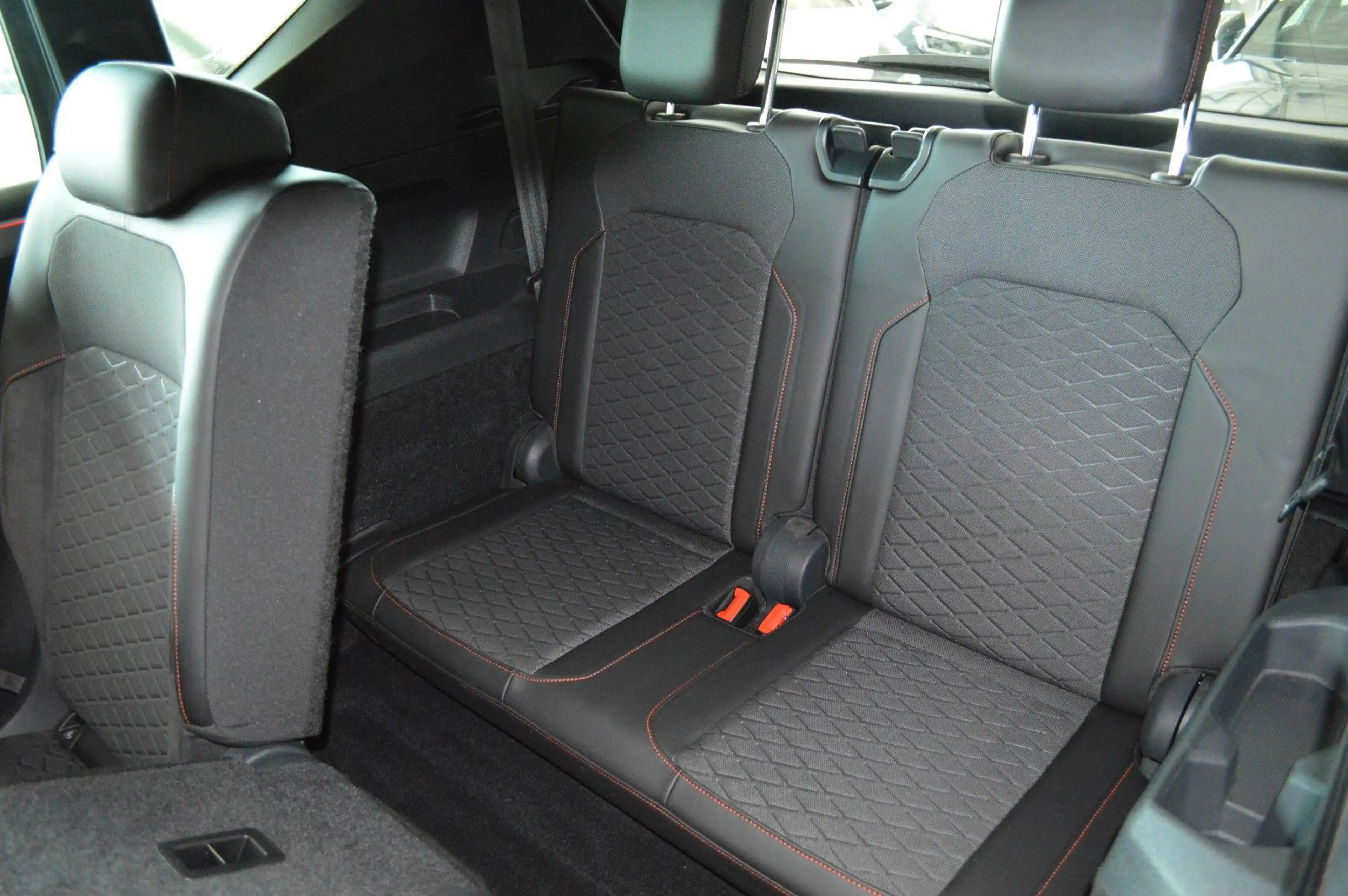 SEAT Tarraco 2.0 TSI FR 4Drive 7S.|PANO|AHK|BEATS|DCC — photo 11