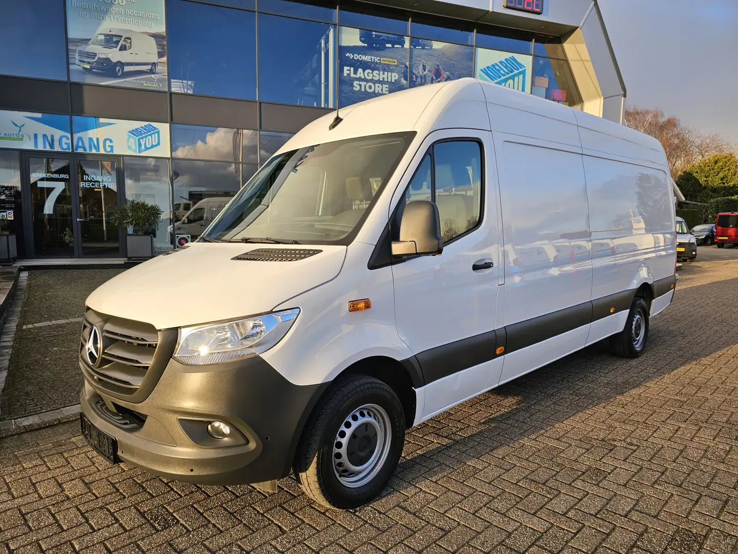 Mercedes-Benz Sprinter 317 CDI L3-H2 RWD * Navi * 360 Graden Camera * PDC Weiß - 1