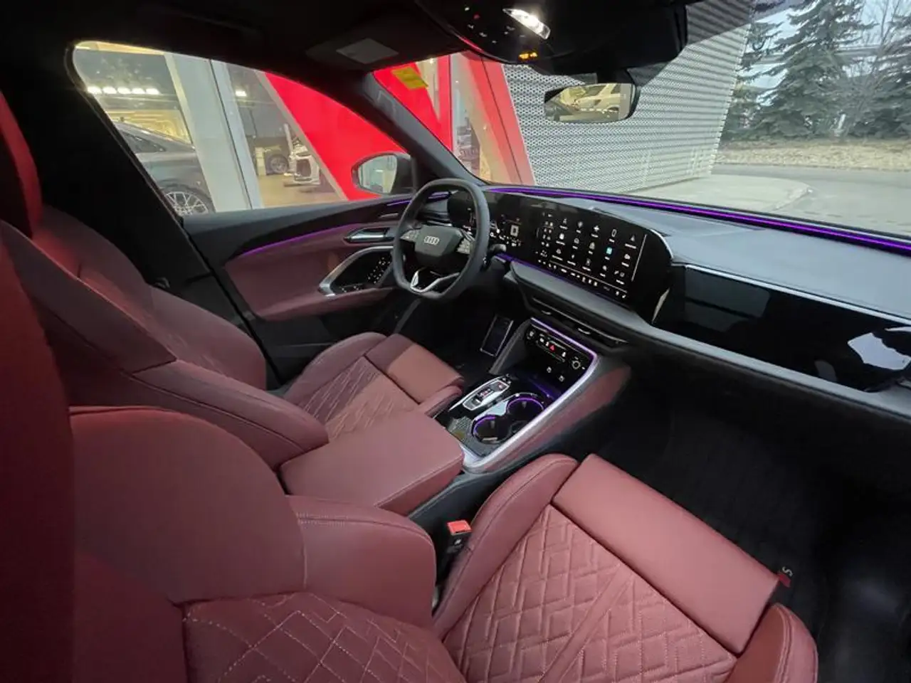Audi SQ5 снимка Audi SQ5