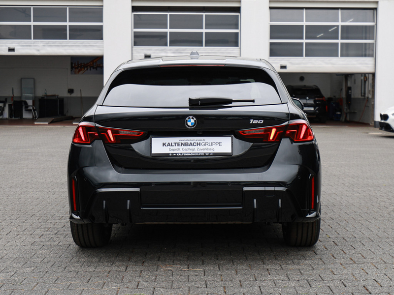 BMW 120 M-Sport PANO LED ACC NAVI KAMERA SHZ PDC — photo 6