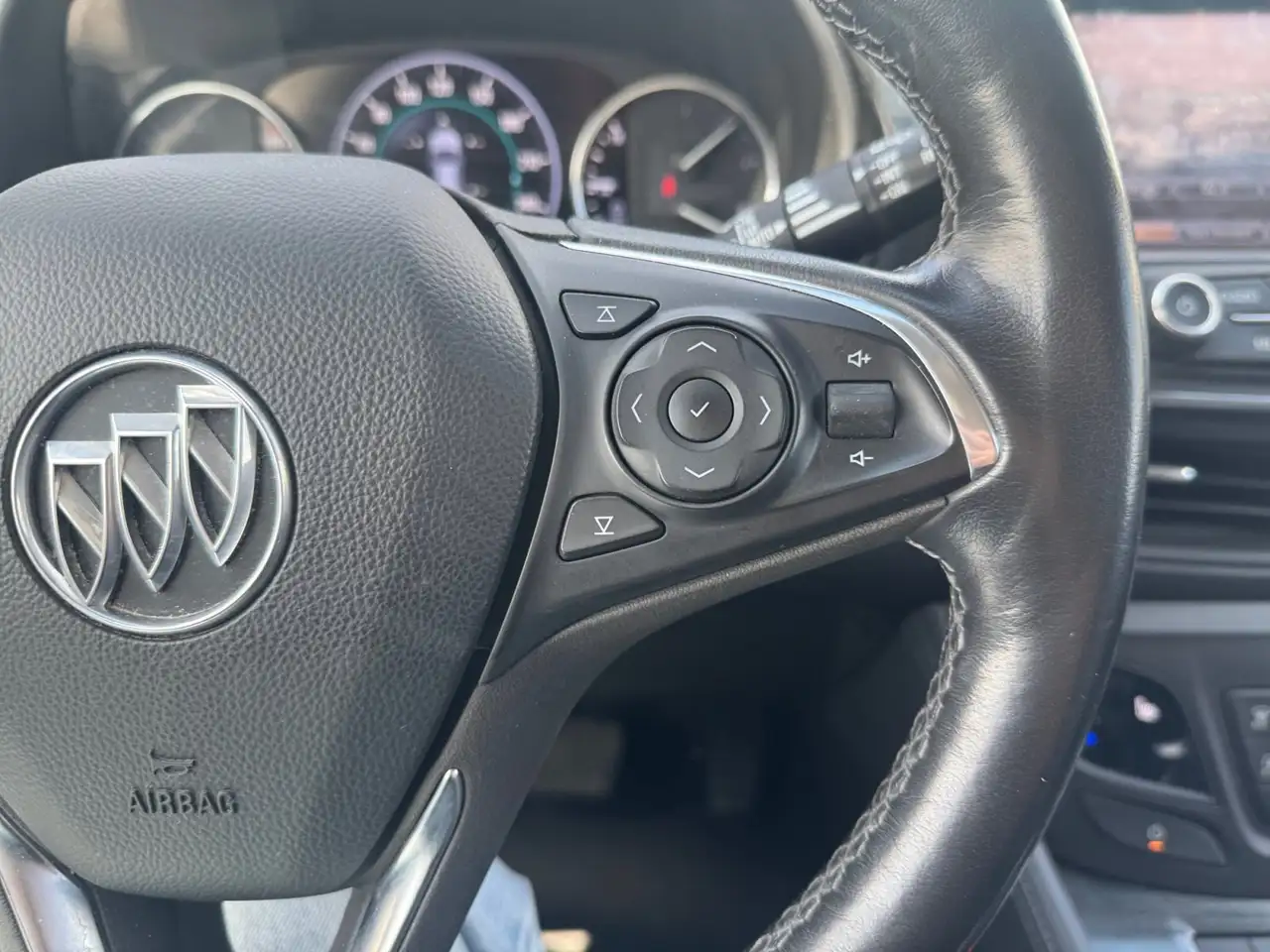 Buick Envision снимка Buick Envision