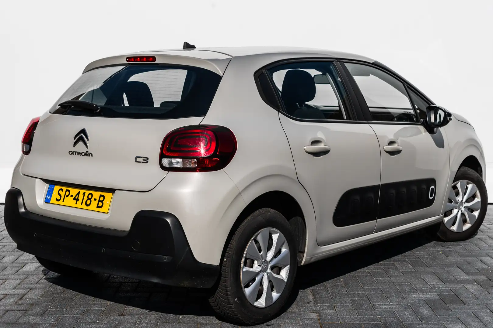 Citroen C3 1.2 PureTech Feel 105g RIJKLAAR INCL GARANTIE. | N Grau - 2