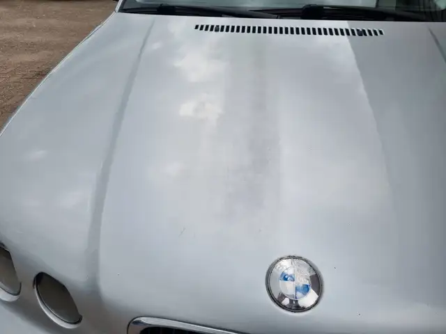 BMW 3 Series view 12