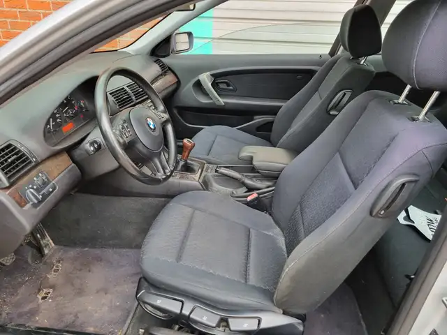 BMW 3 Series view 5