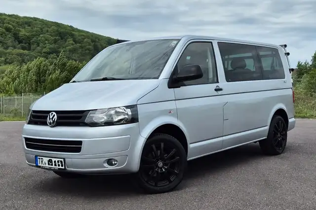 Volkswagen T5 Caravelle T5 2.0 TDI Caravelle / Camperausbau 150 PS