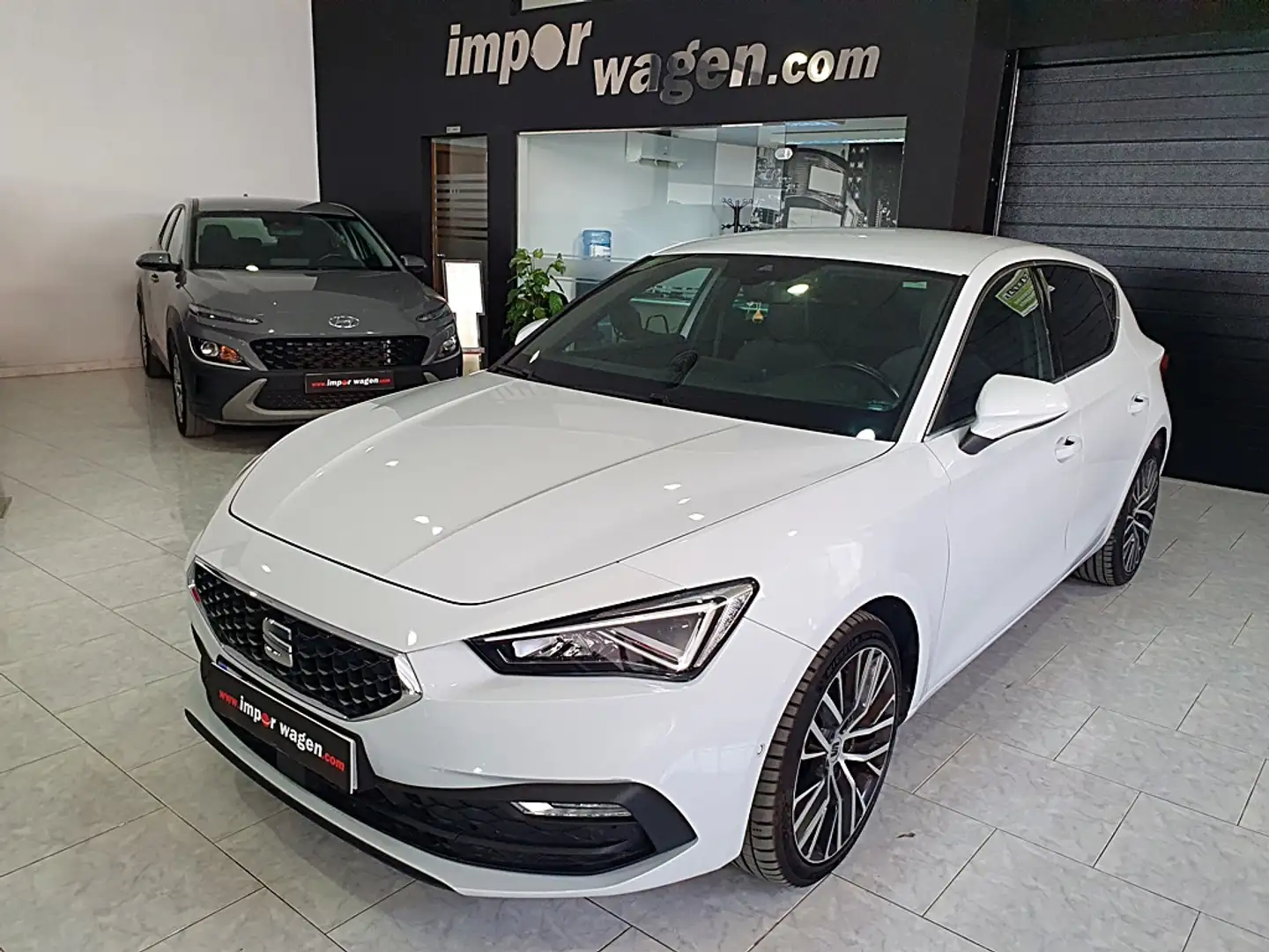 SEAT Leon 1.5 TSI S&S Xcellence 150 Blanco - 1