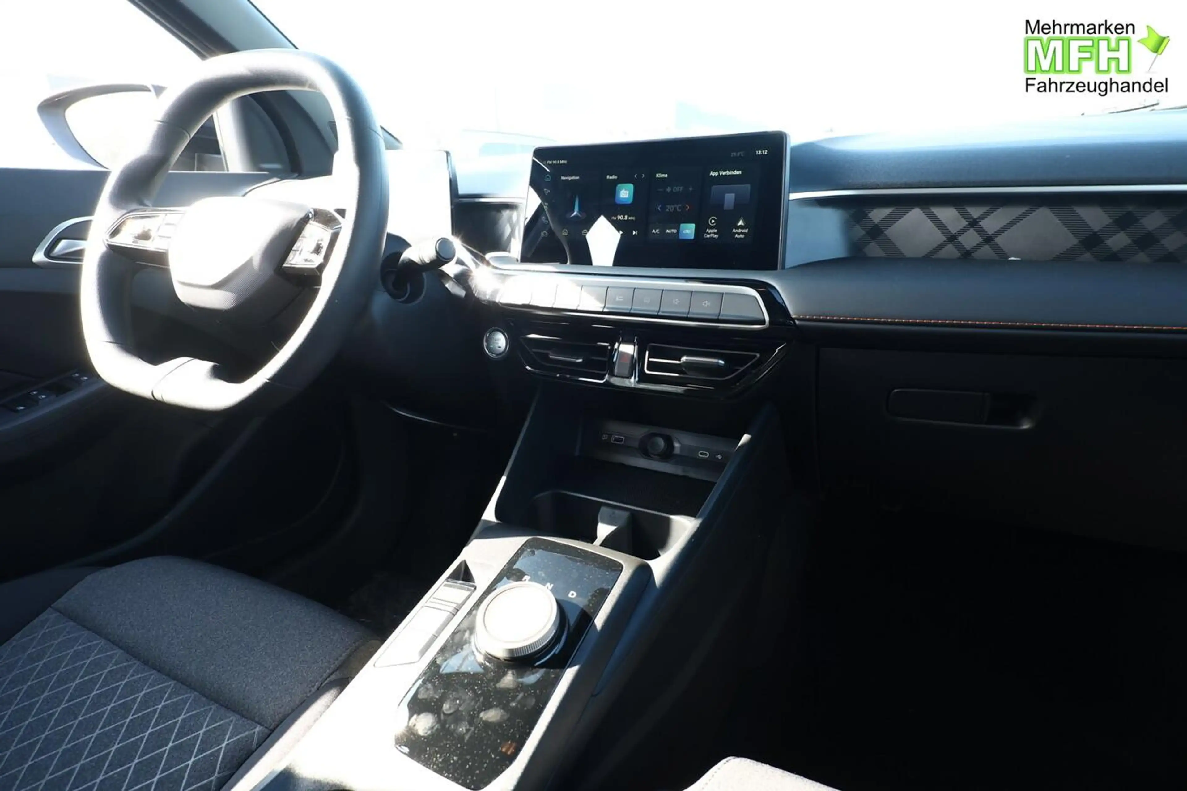 MG MG3 Comfort HEV+ ACC Kam Nav PDC AppCo Klima 16Z 75... — photo 8