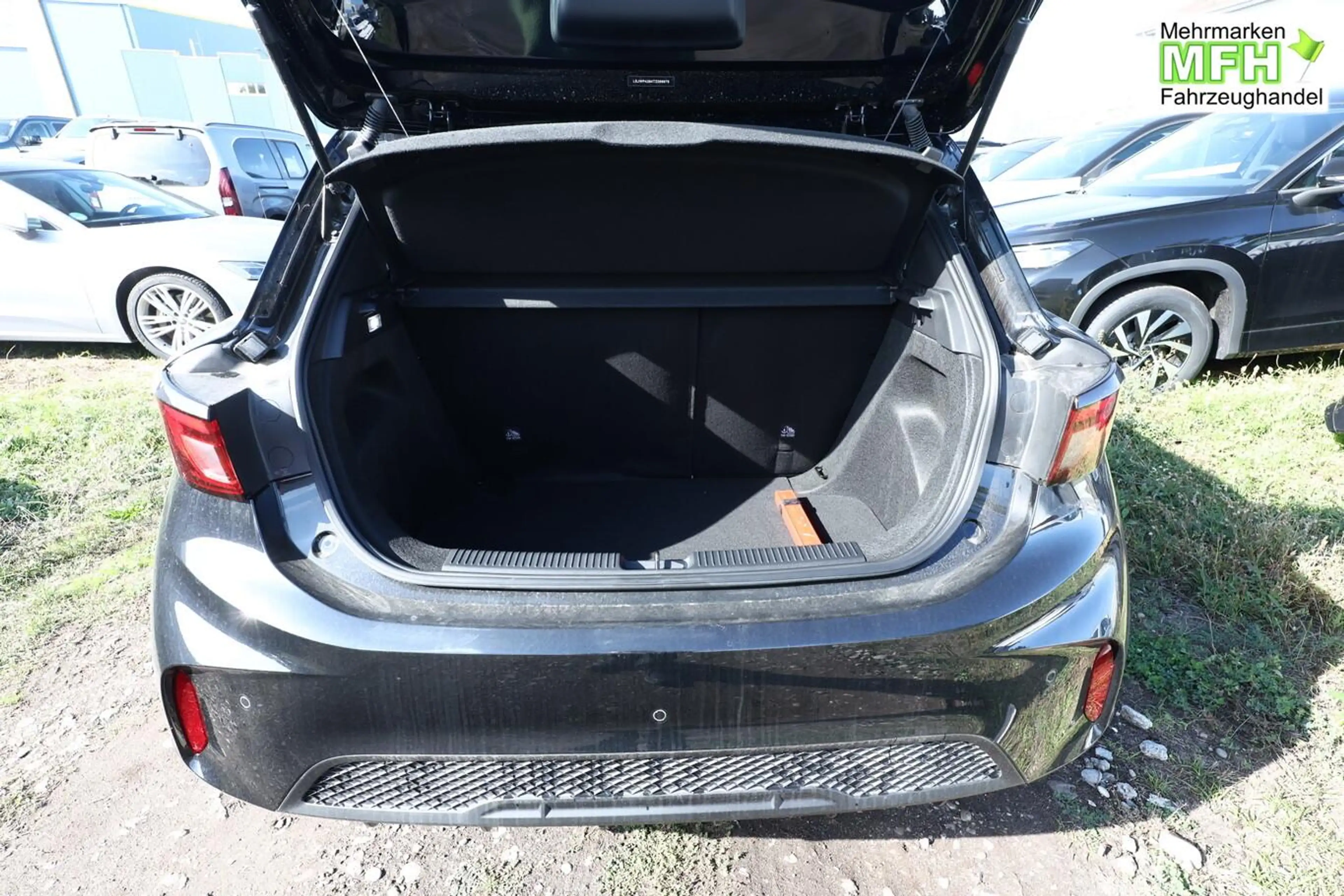 MG MG3 Comfort HEV+ ACC Kam Nav PDC AppCo Klima 16Z 75... — photo 10