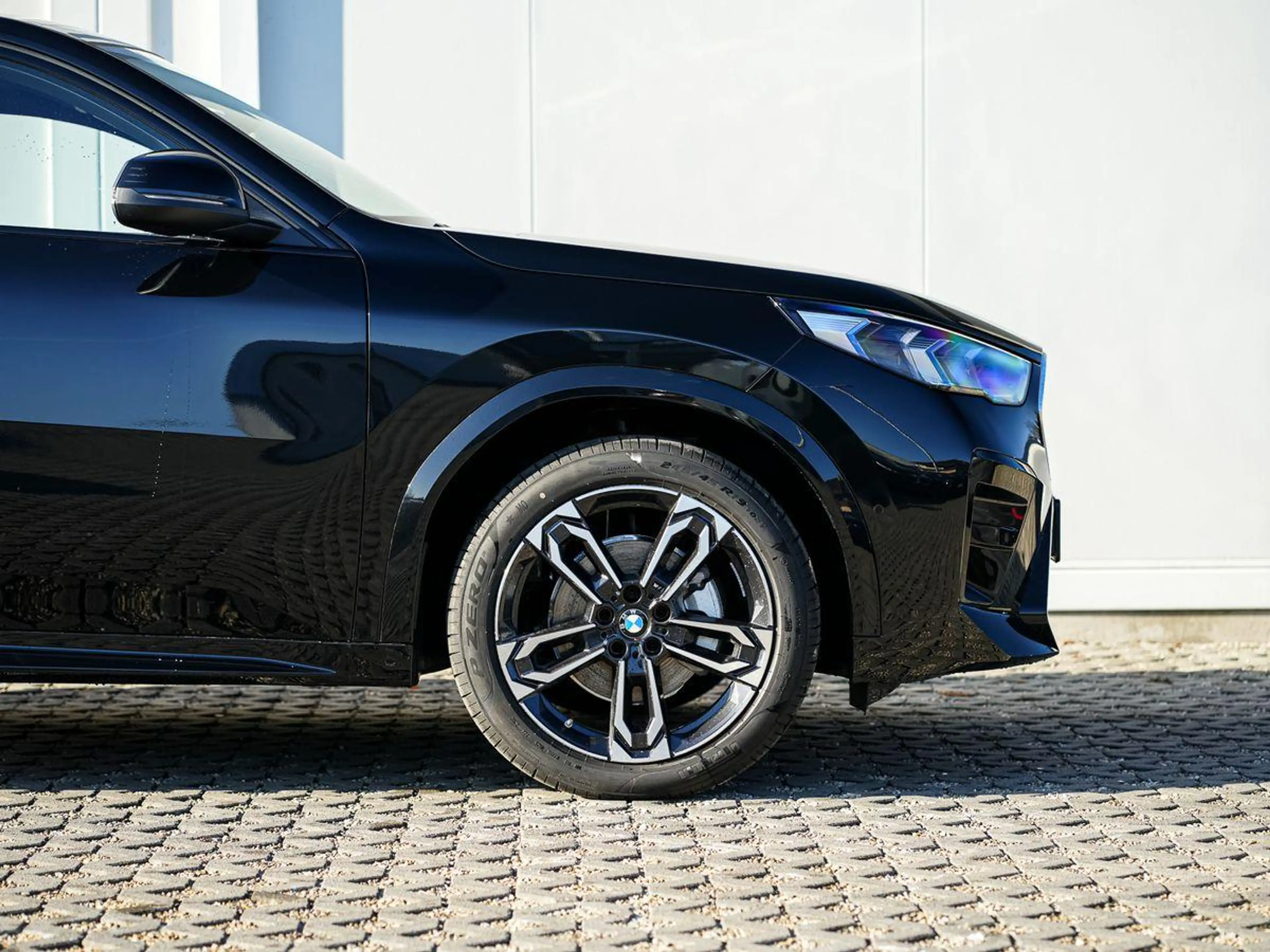 BMW X2 sDrive18d M-Sport AHK PANO KoZg SpPaket AGlas — photo 6