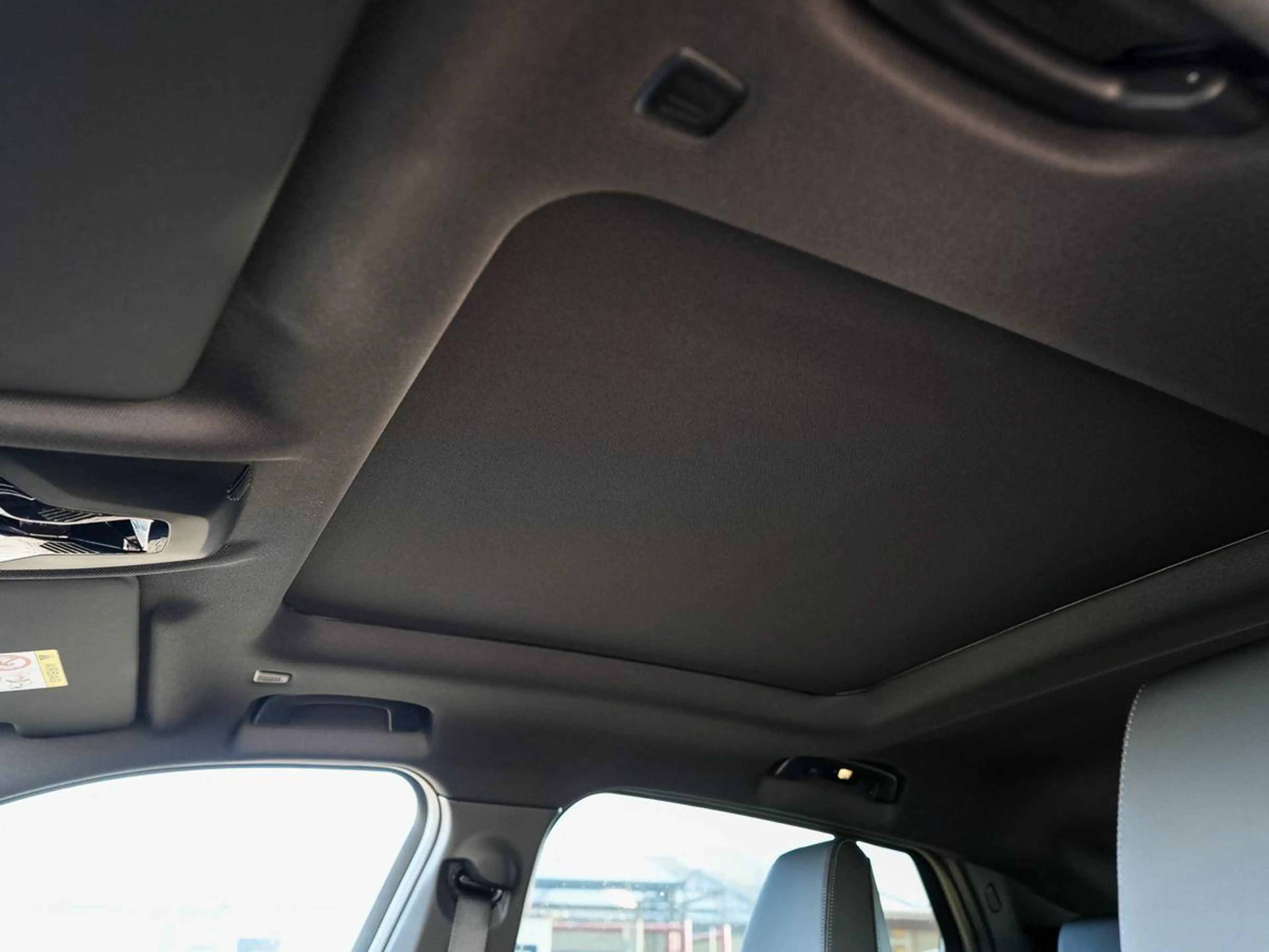 BMW X2 sDrive18d M-Sport AHK PANO KoZg SpPaket AGlas — photo 10