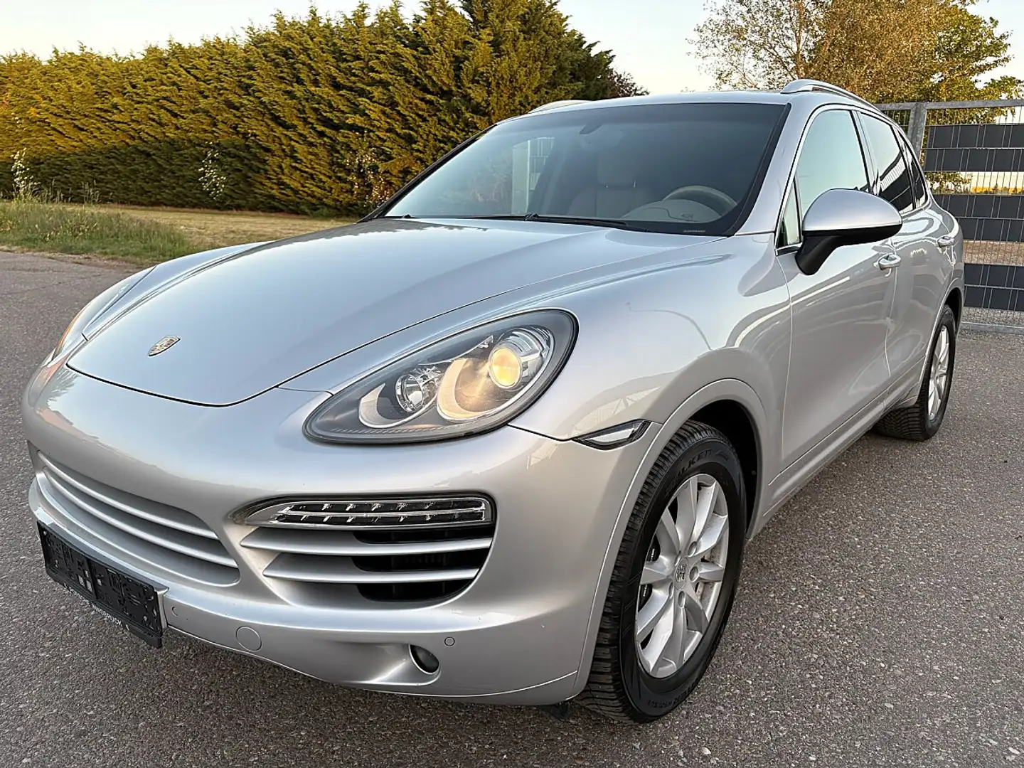 Porsche Cayenne Silber - 2