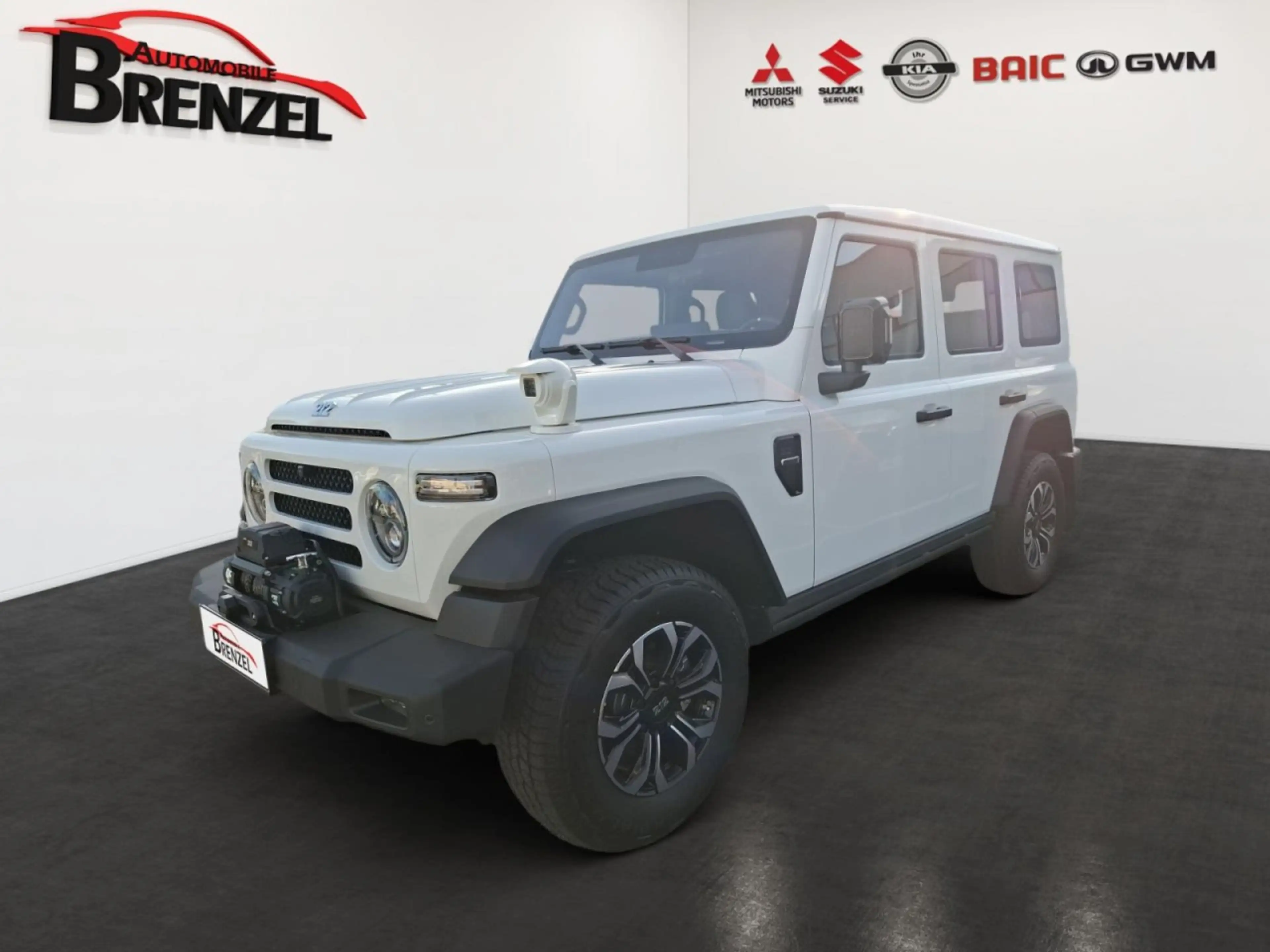 BAW 212 2.0 Diesel 4x4 Automatik Seilwinde Suchlicht