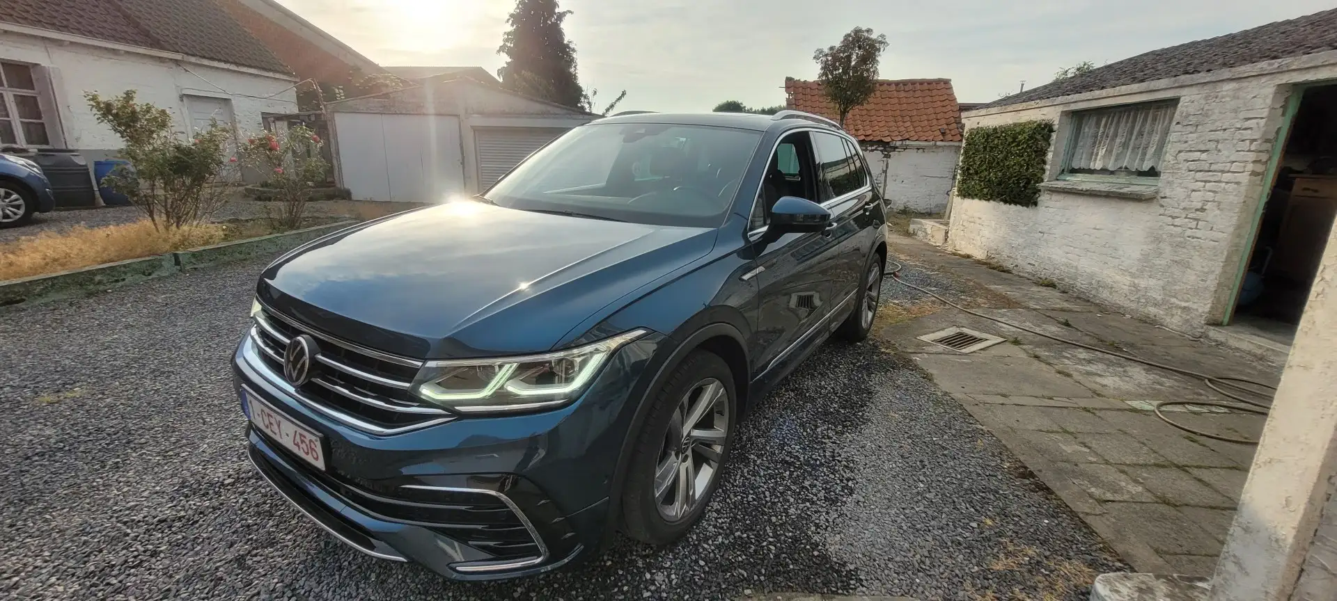 Volkswagen Tiguan 1.5 TSI R-Line OPF DSG - 1