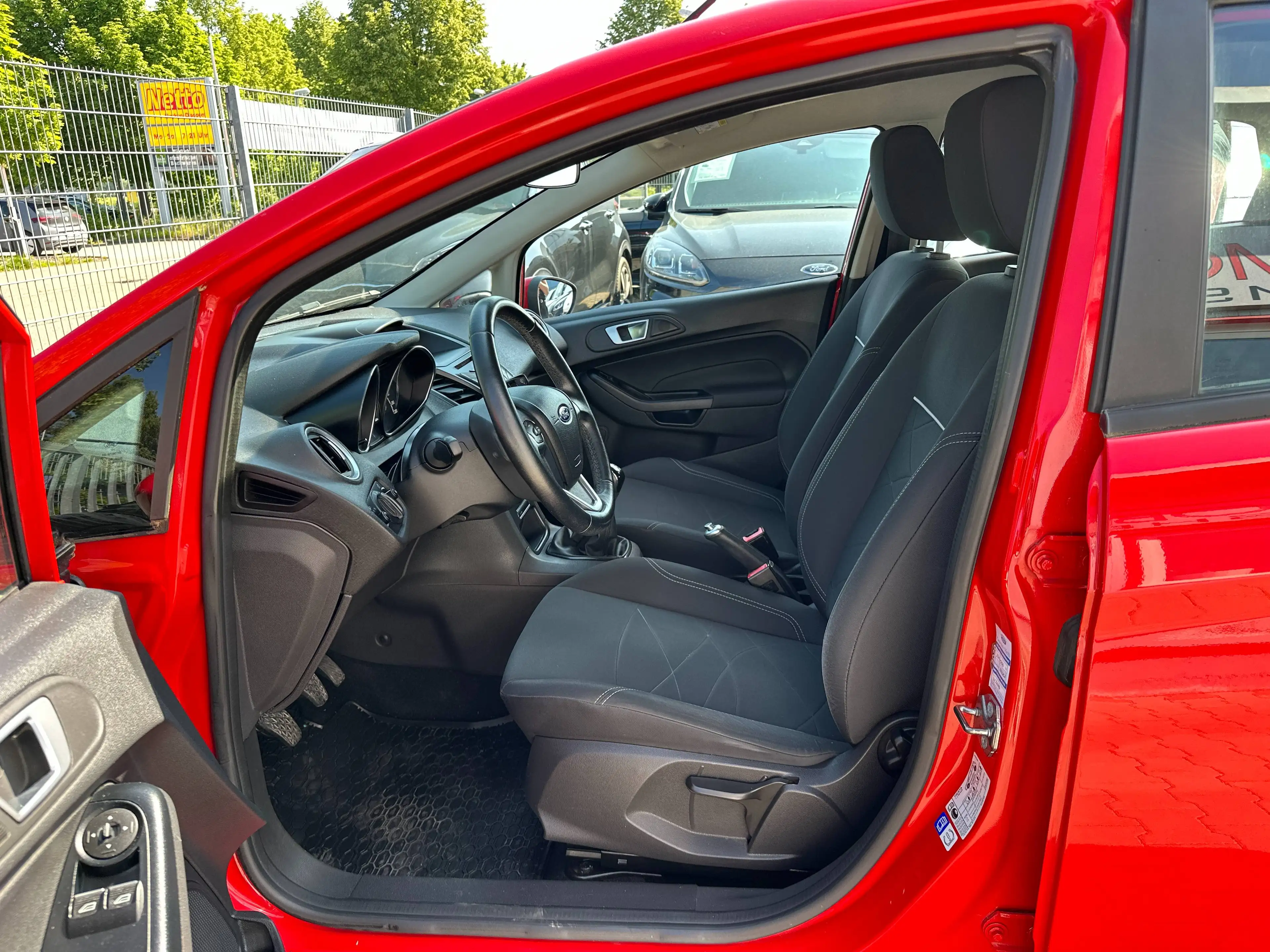 Ford Fiesta 1.5 TDCI*TüV Neu*Klima*Euro6*sehr sparsam — photo 13