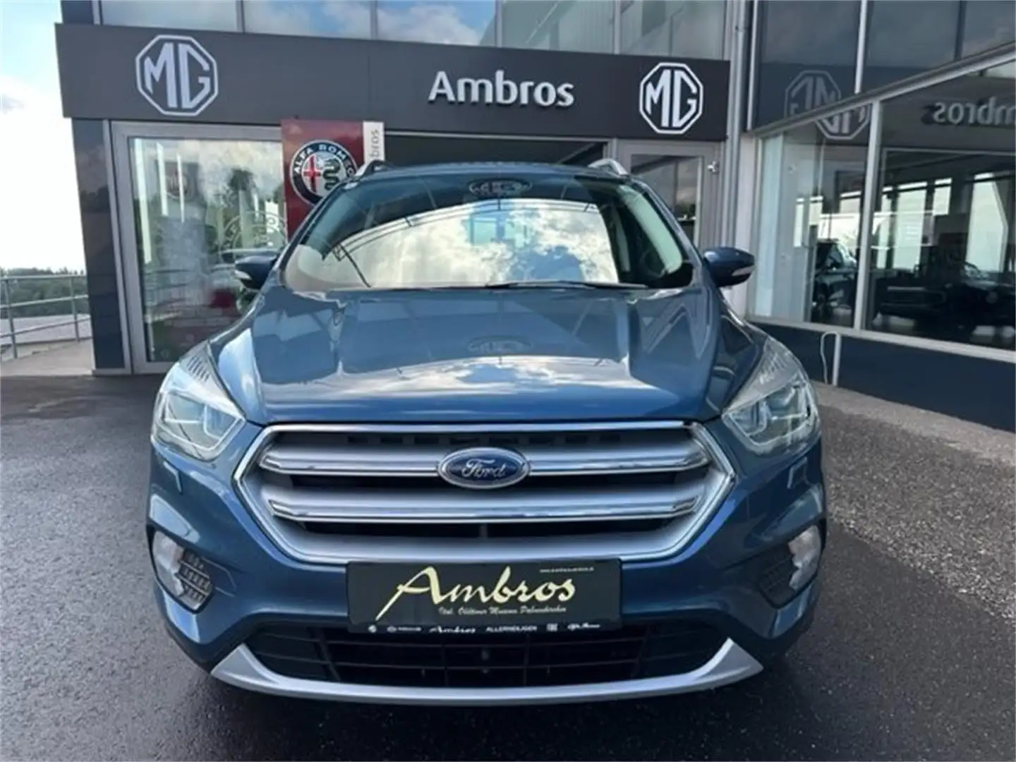 Ford Kuga Titanium Blau - 2