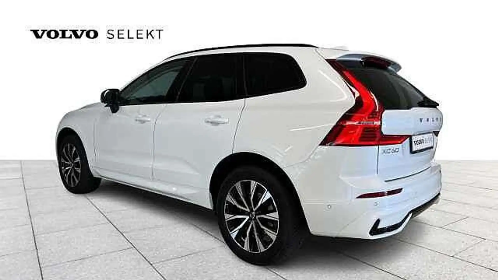 Volvo XC60 II XC60 Plus, B4 AWD Mild-Hybrid, Diesel, Dark Blanc - 2