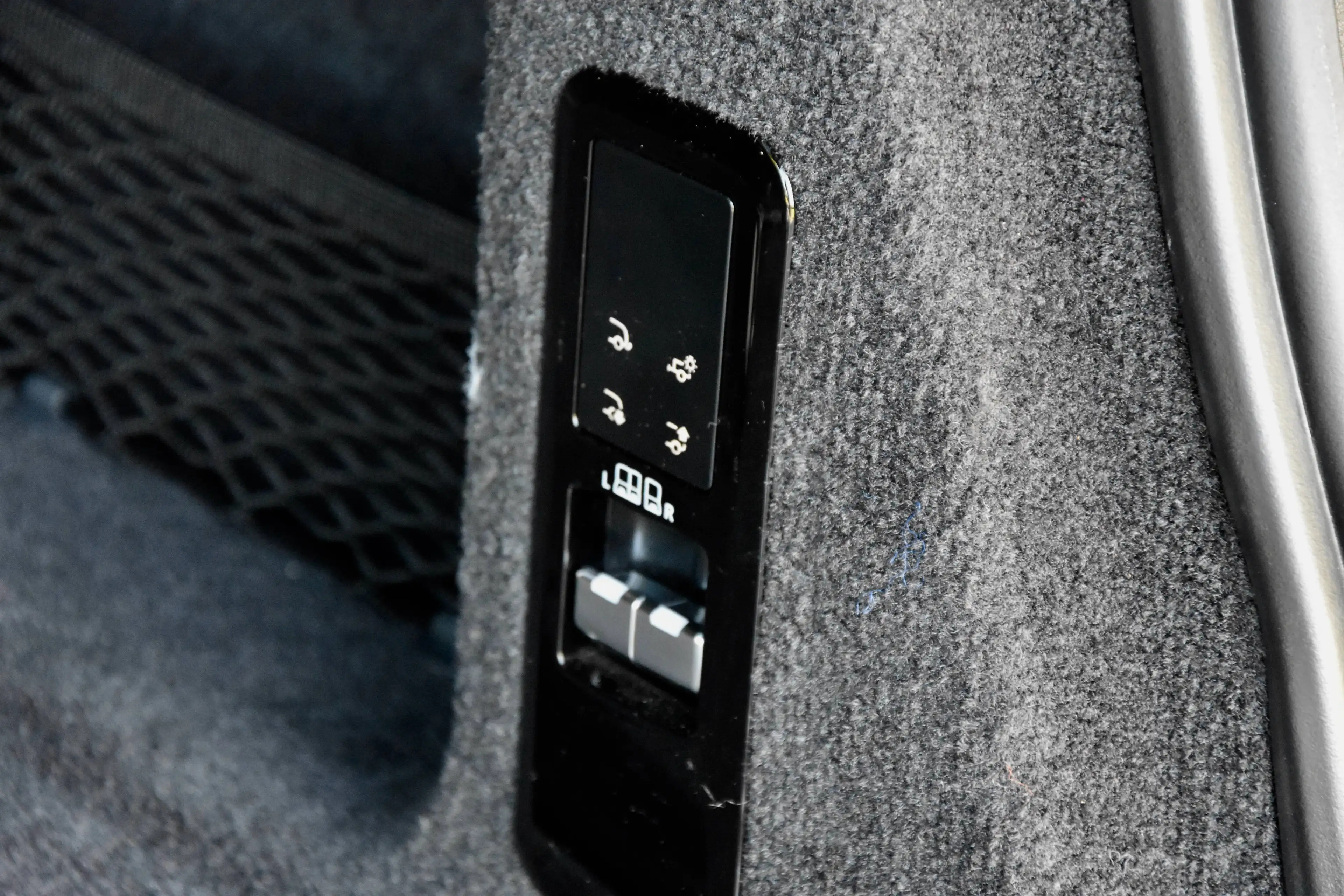 Land Rover Range Rover Sport P550 'Autobiography' ** PANO ** HUD** FULL HISTORY ** 1 OWNER — photo 39